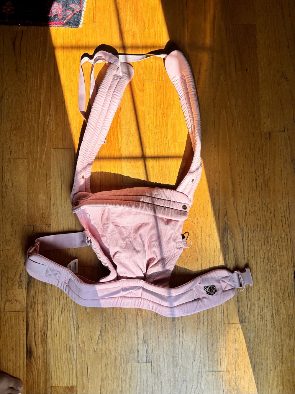 Mabē Monarch in Blush, Like New - Picture 3 of 8